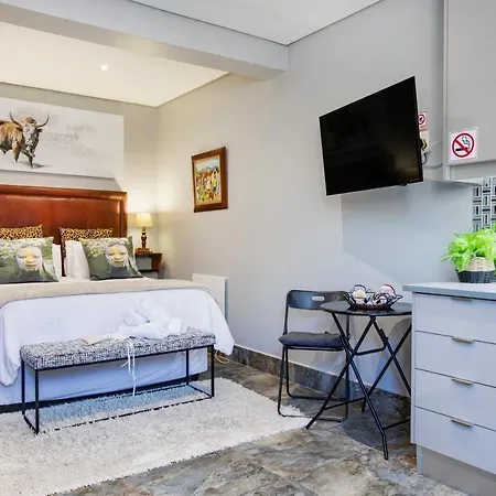 Solar Powered Camps Bay Sea View Apartment Cidade Do Cabo Exterior foto